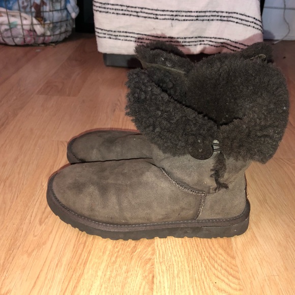 Brown bailey button UGGs I - Picture 3 of 4